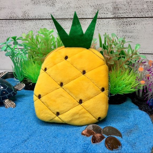 Pineapple Coin Purse - Picture 2 of 8